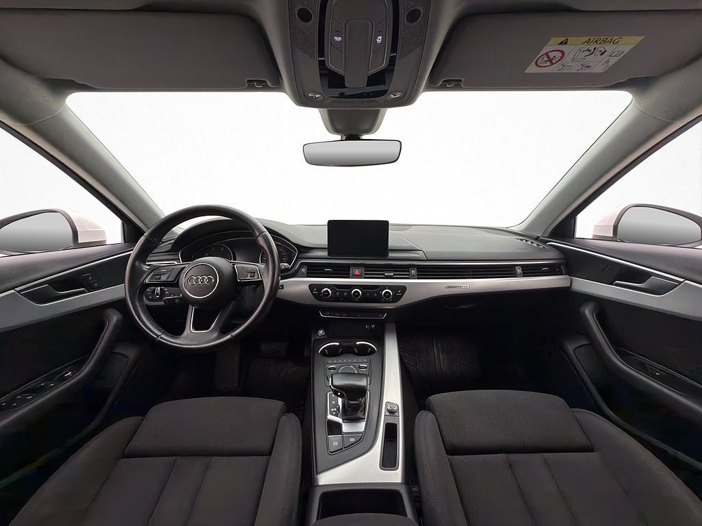 Vehicle Image 22