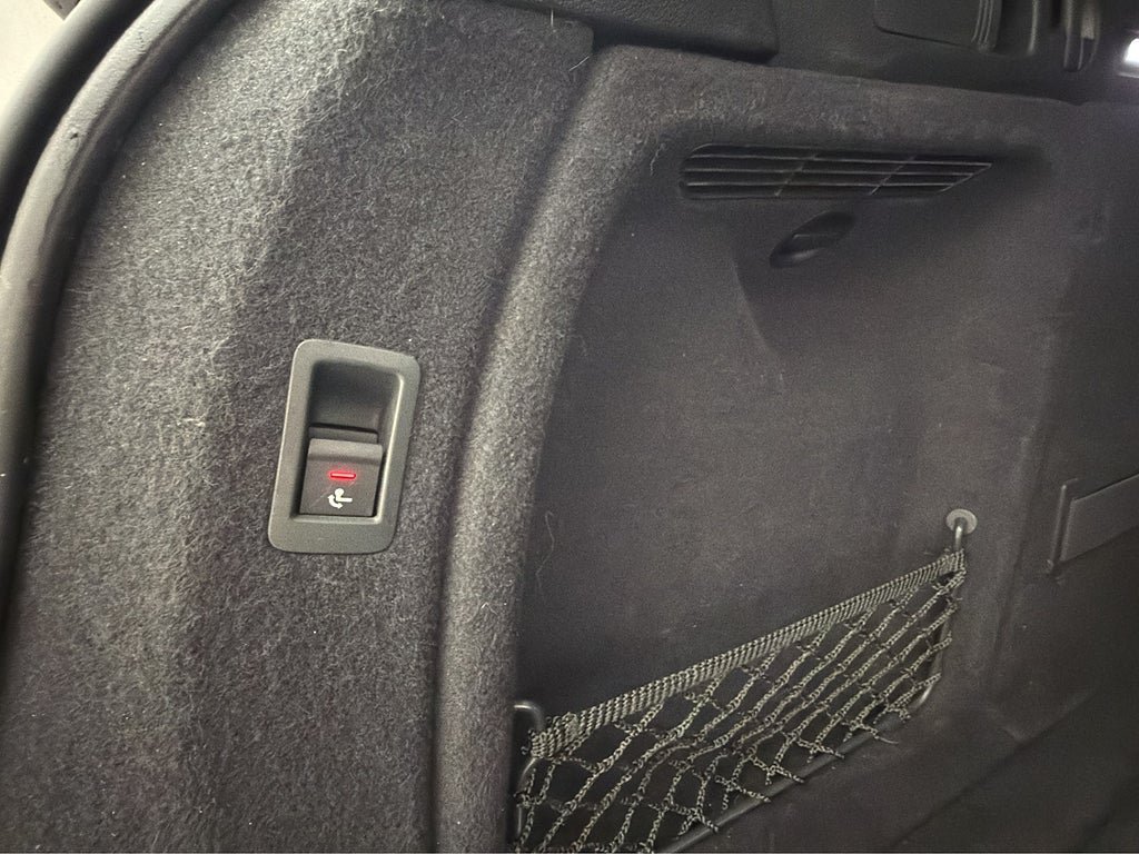Vehicle Image 27