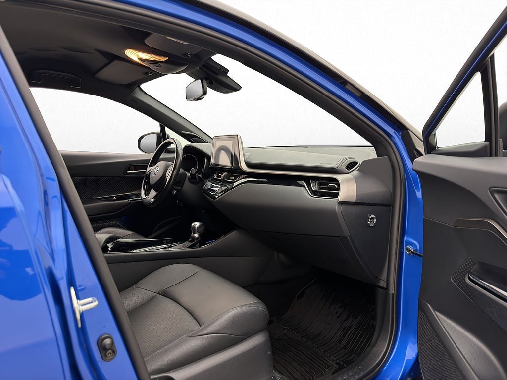 Vehicle Image 24