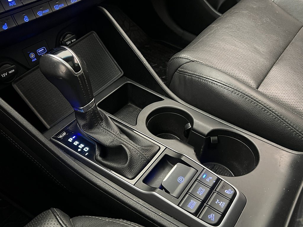Vehicle Image 23