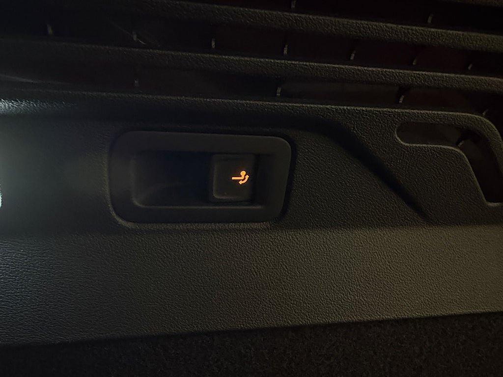 Vehicle Image 33