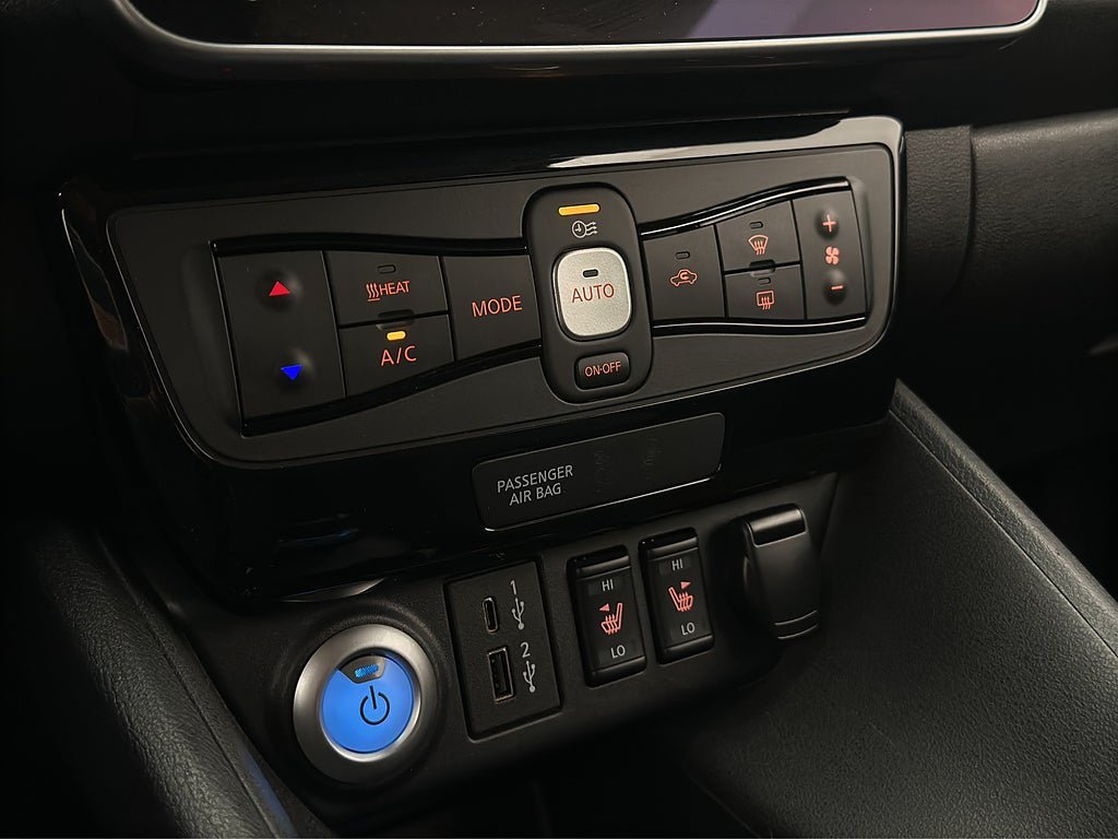 Vehicle Image 24