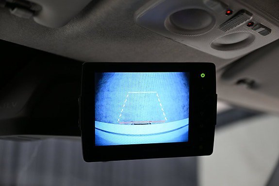 Vehicle Image 16