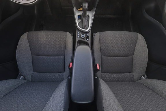 Vehicle Image 17