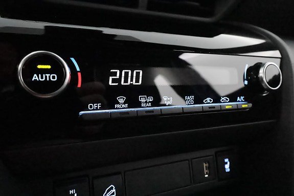 Vehicle Image 24