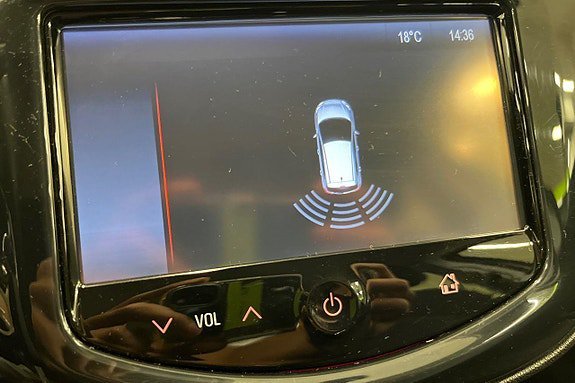 Vehicle Image 17