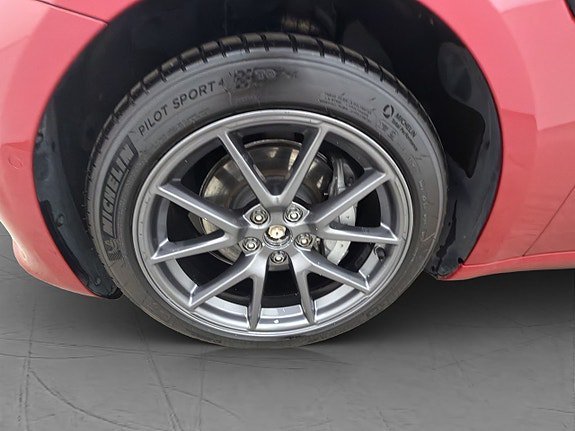 Vehicle Image 31
