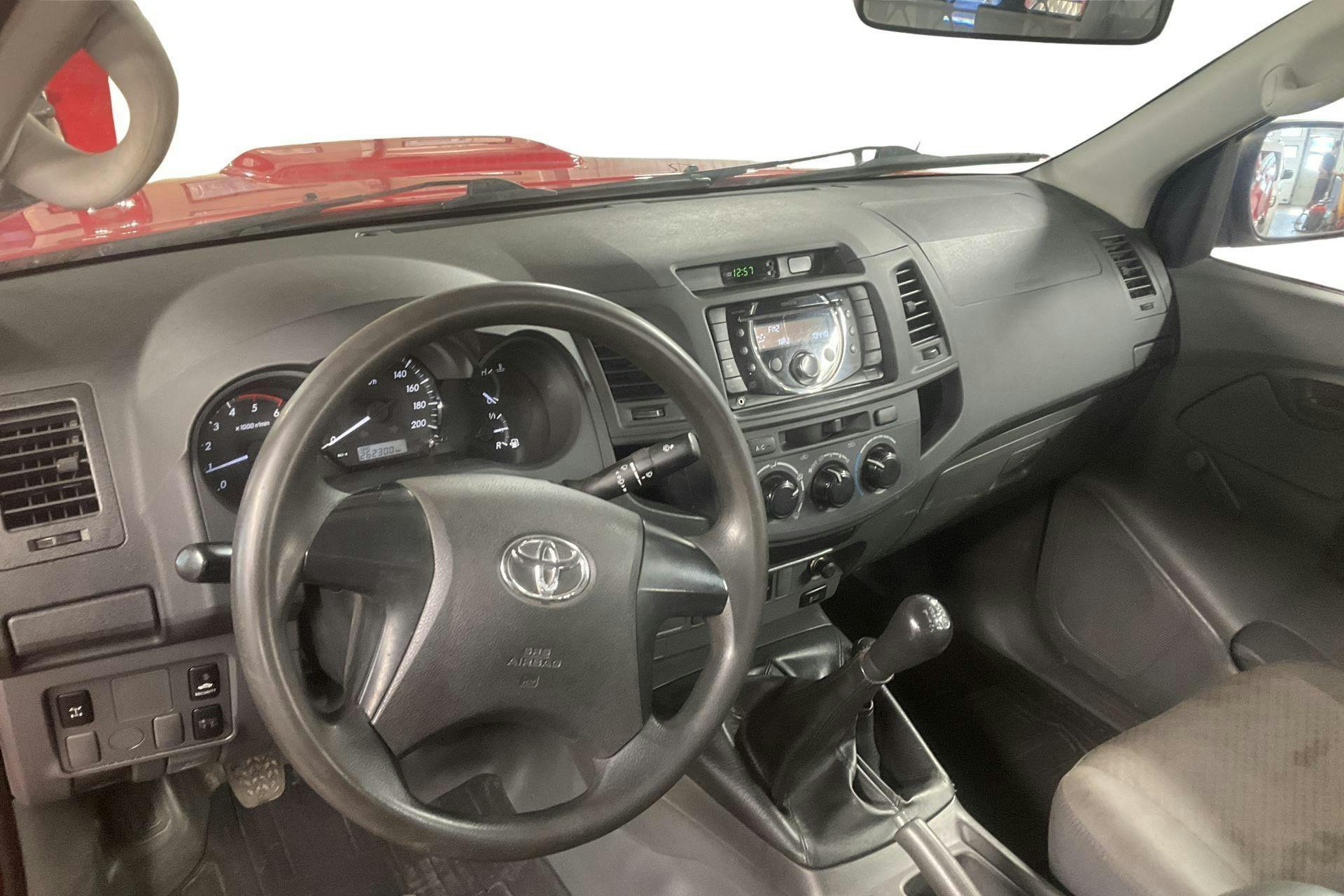 Vehicle Image 6