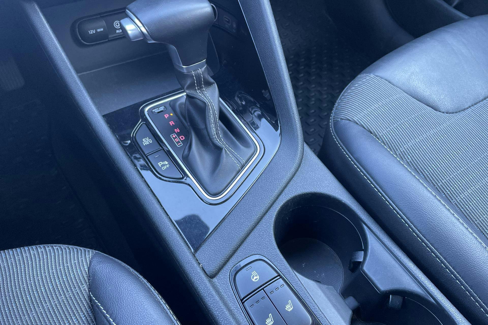 Vehicle Image 18