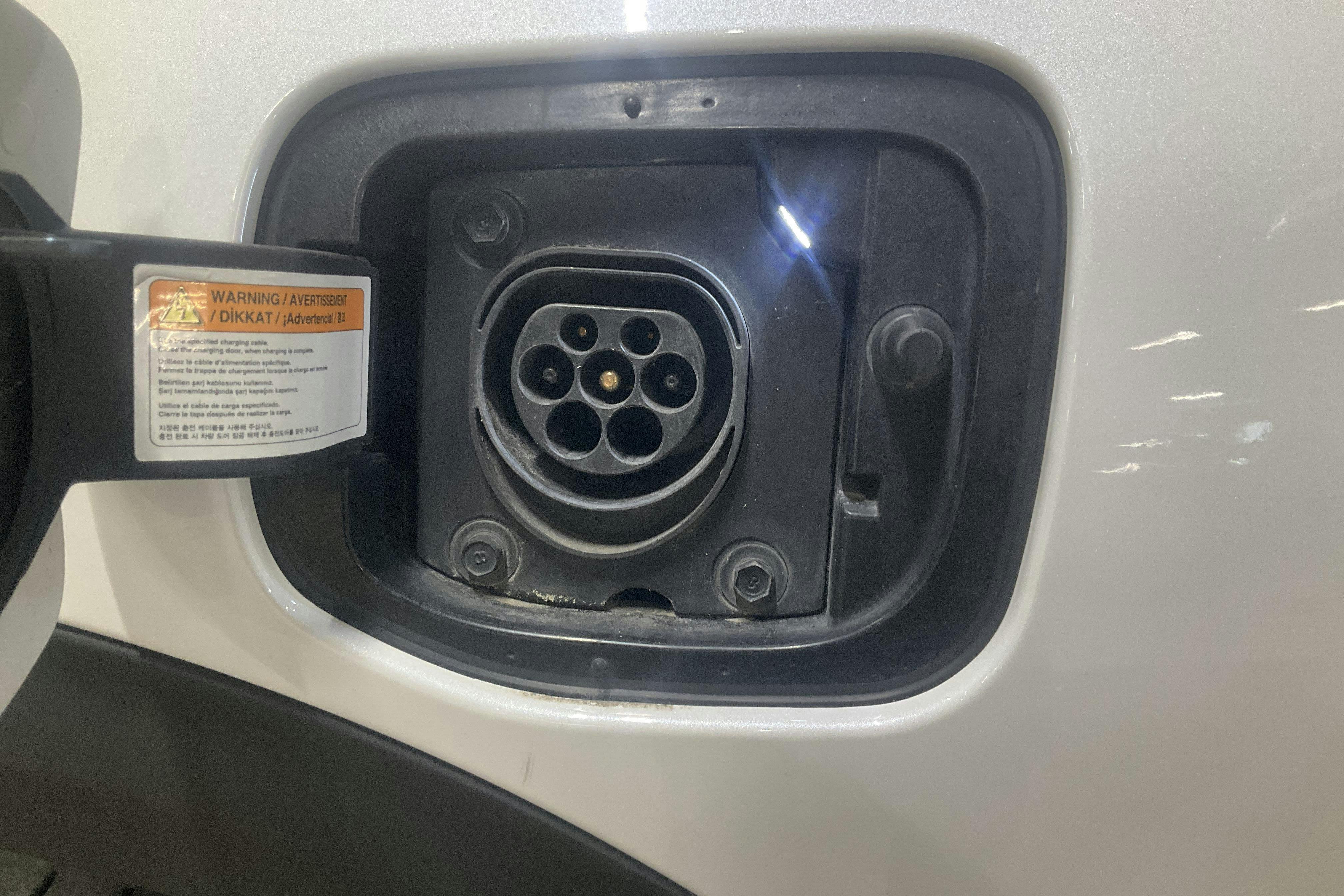 Vehicle Image 19
