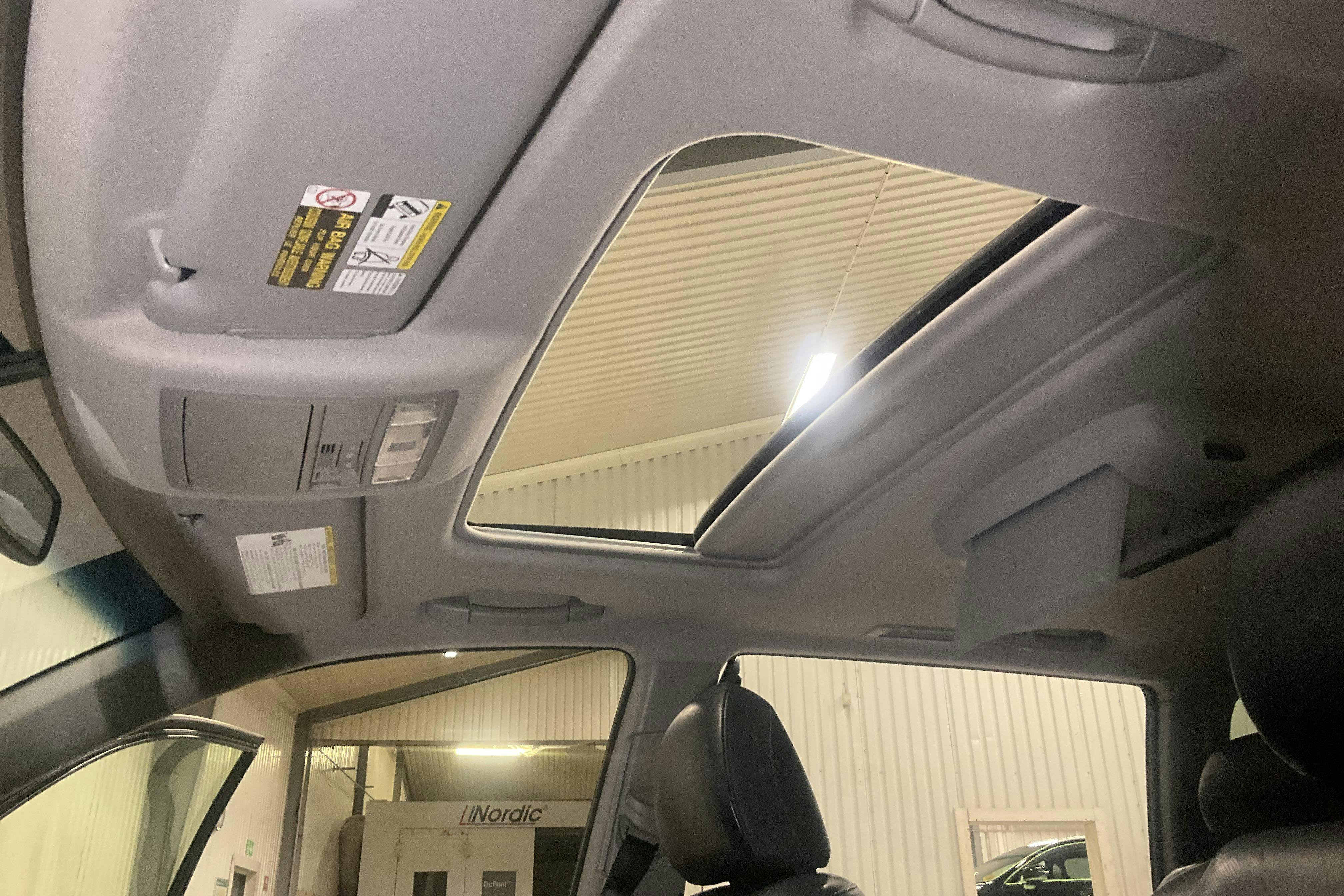 Vehicle Image 19