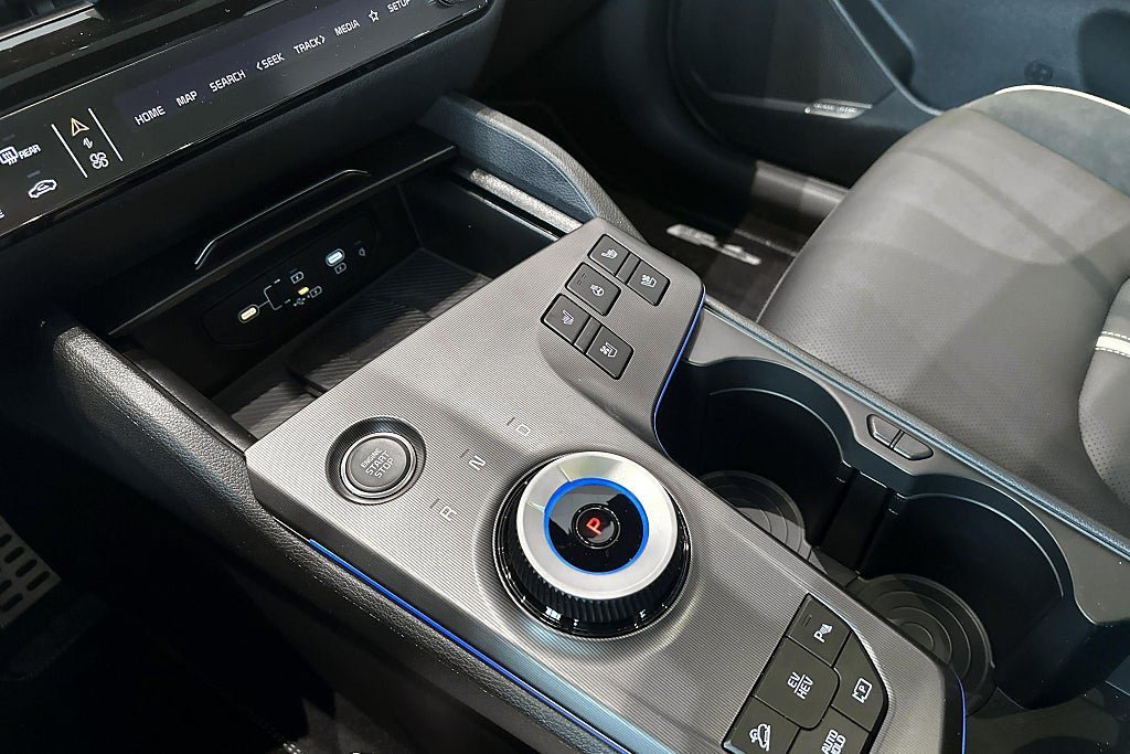Vehicle Image 19