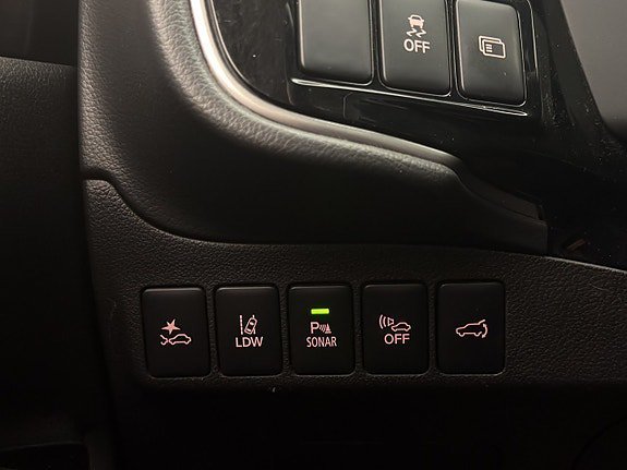 Vehicle Image 27