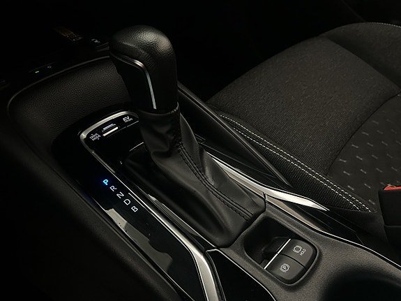 Vehicle Image 18