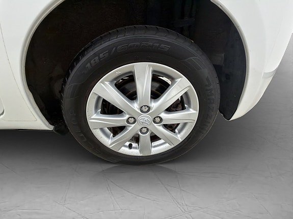 Vehicle Image 30