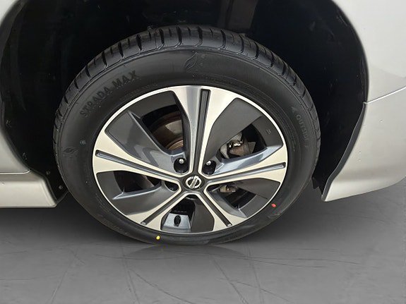 Vehicle Image 33
