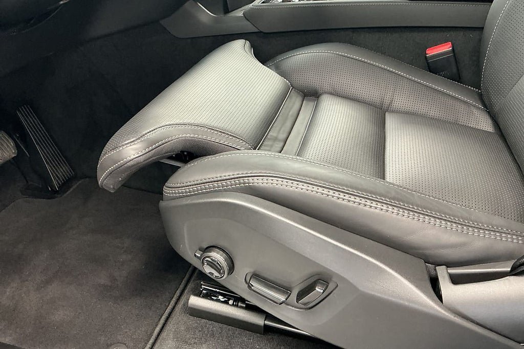 Vehicle Image 45