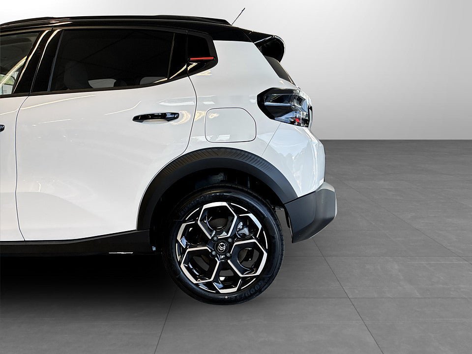 Vehicle Image 9
