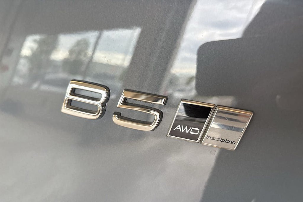 Vehicle Image 24
