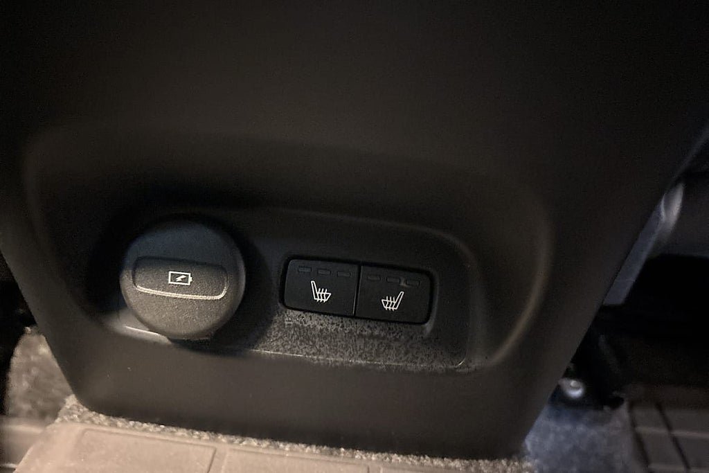 Vehicle Image 48