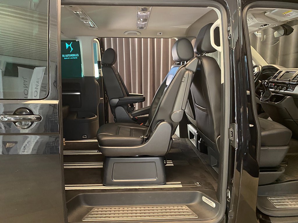 Vehicle Image 37