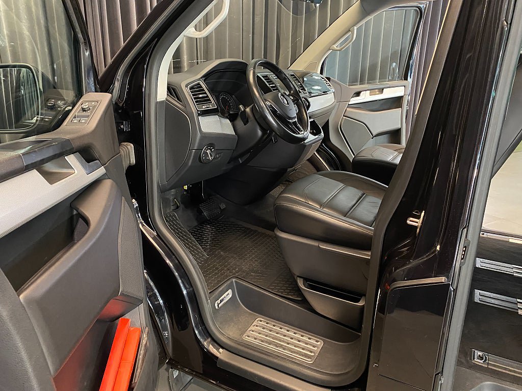 Vehicle Image 40