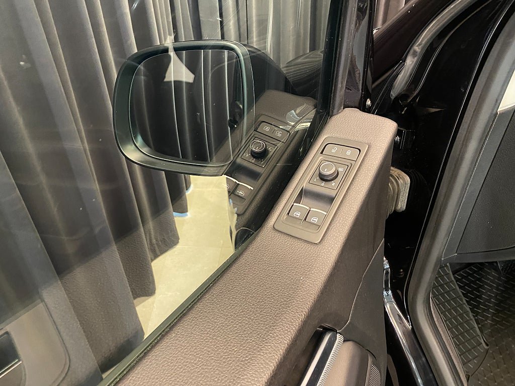 Vehicle Image 41