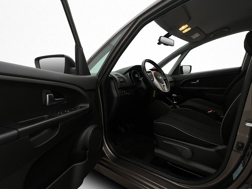 Vehicle Image 8