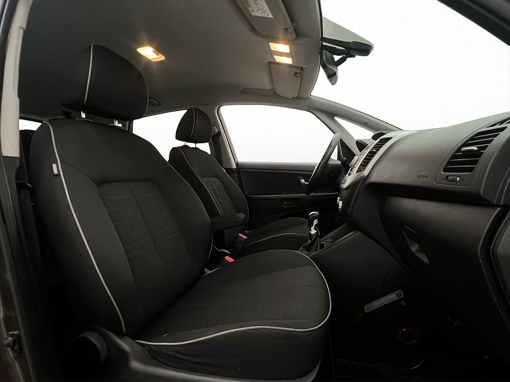 Vehicle Image 11