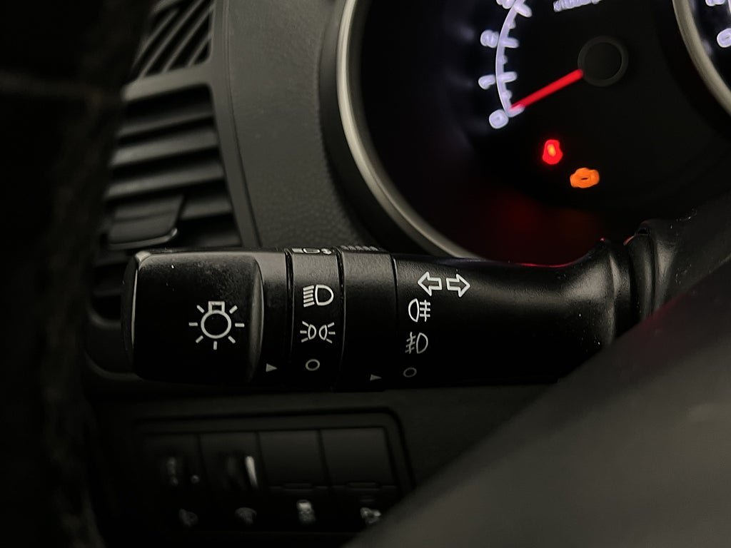 Vehicle Image 22