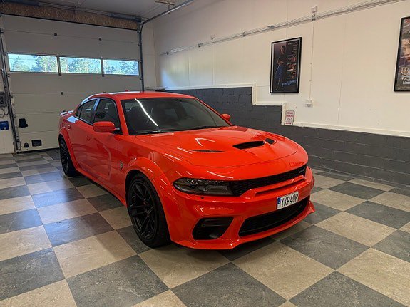 Vehicle Image 6