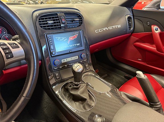 Vehicle Image 27