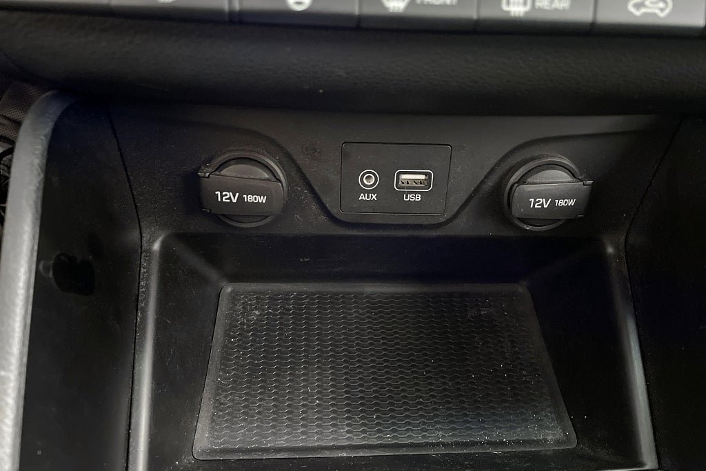Vehicle Image 26