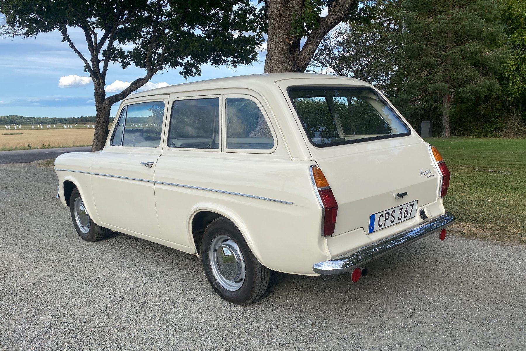Vehicle Image 23