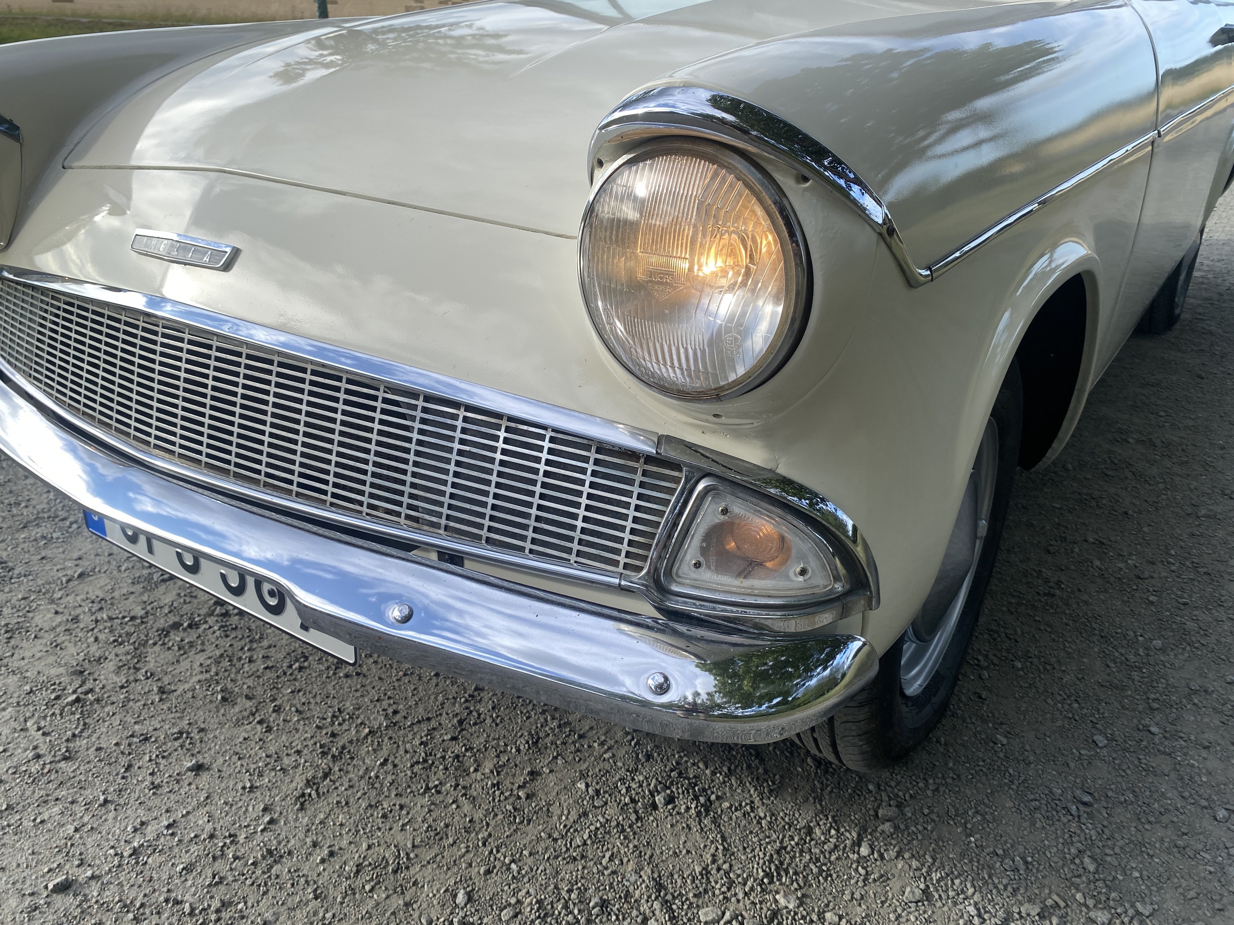 Vehicle Image 35