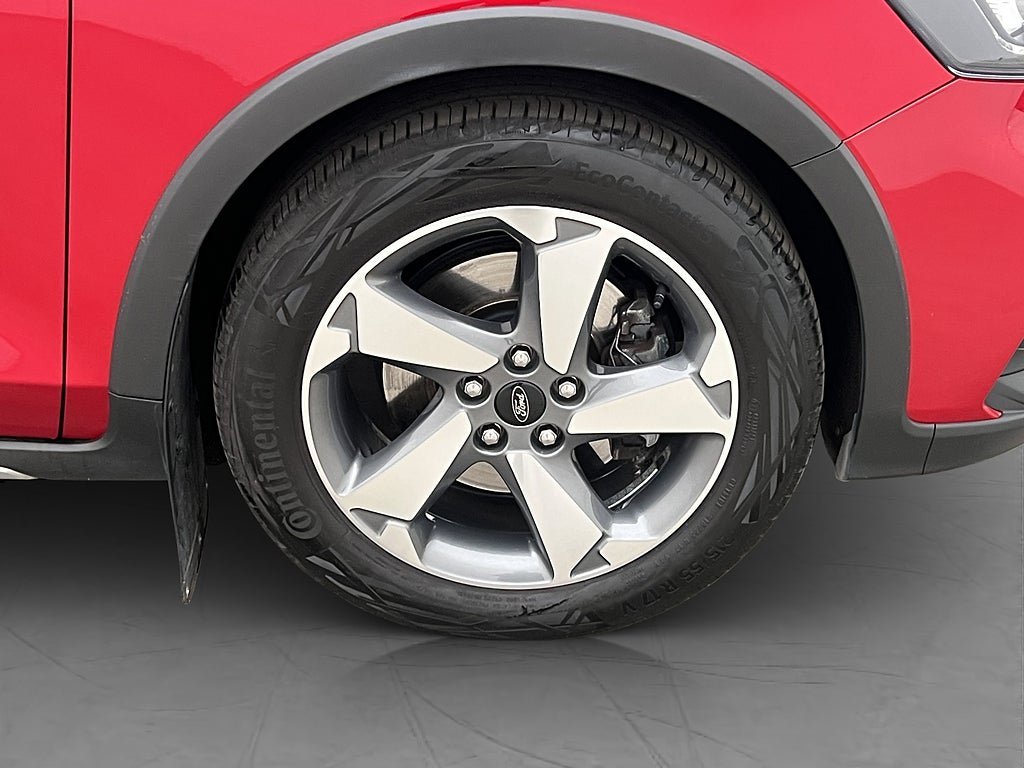 Vehicle Image 30