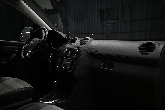 Vehicle Image 26