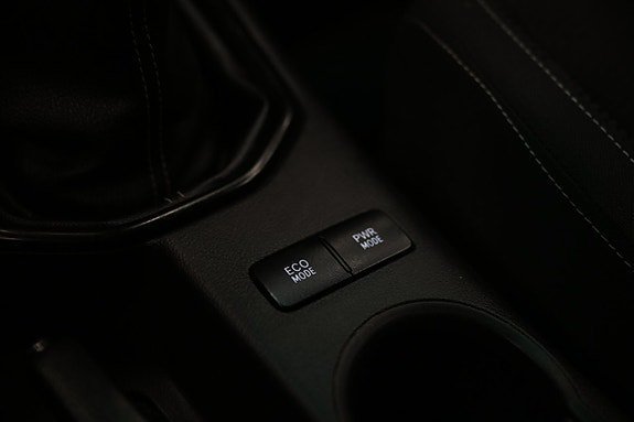 Vehicle Image 27
