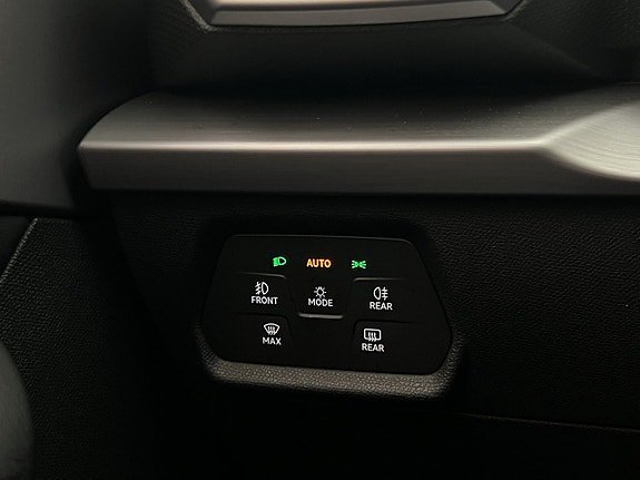 Vehicle Image 27