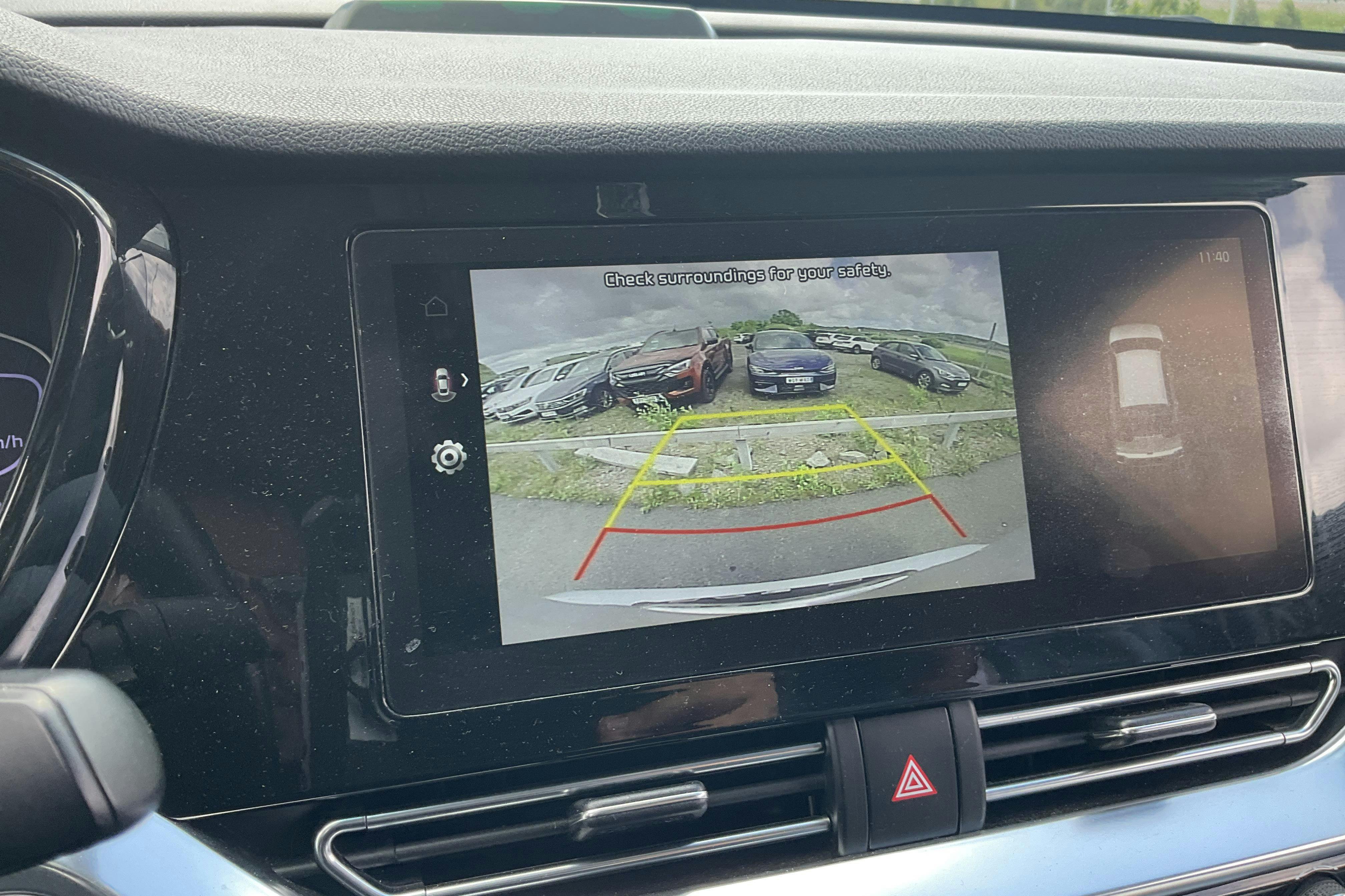 Vehicle Image 13