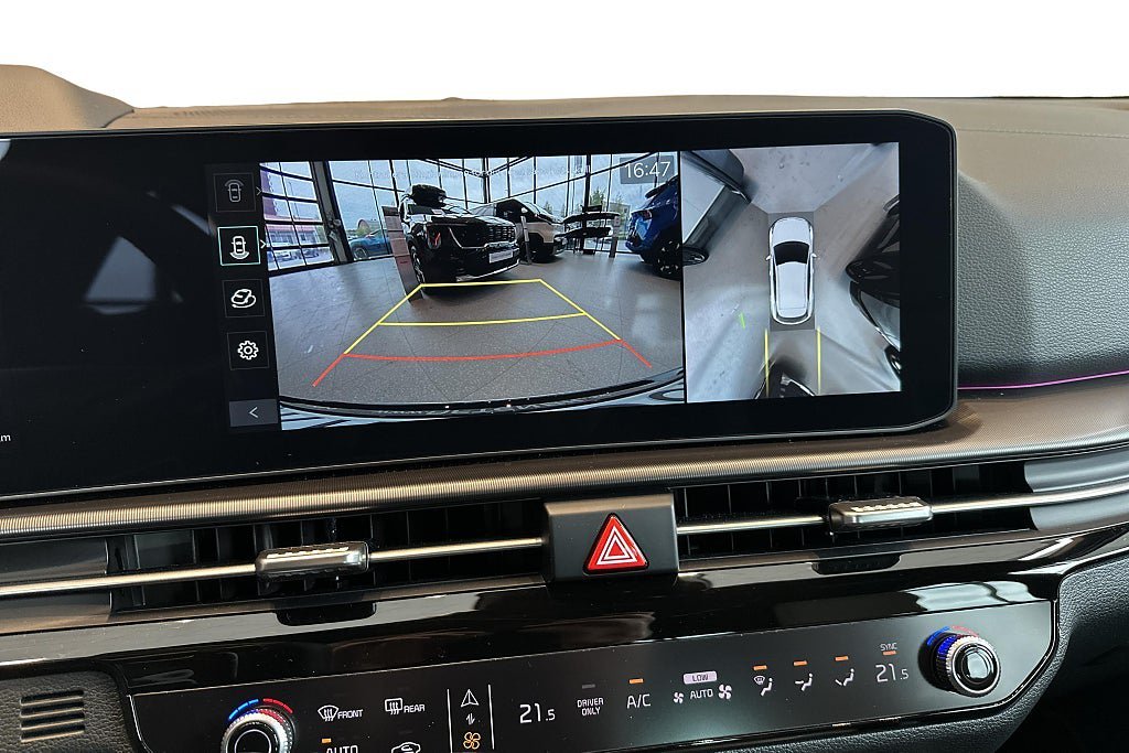 Vehicle Image 21