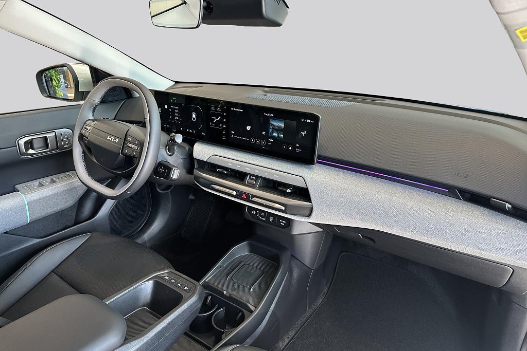 Vehicle Image 23