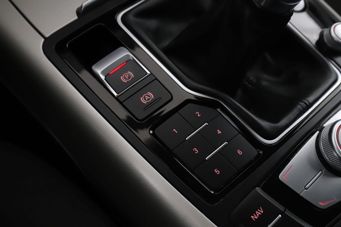 Vehicle Image 30