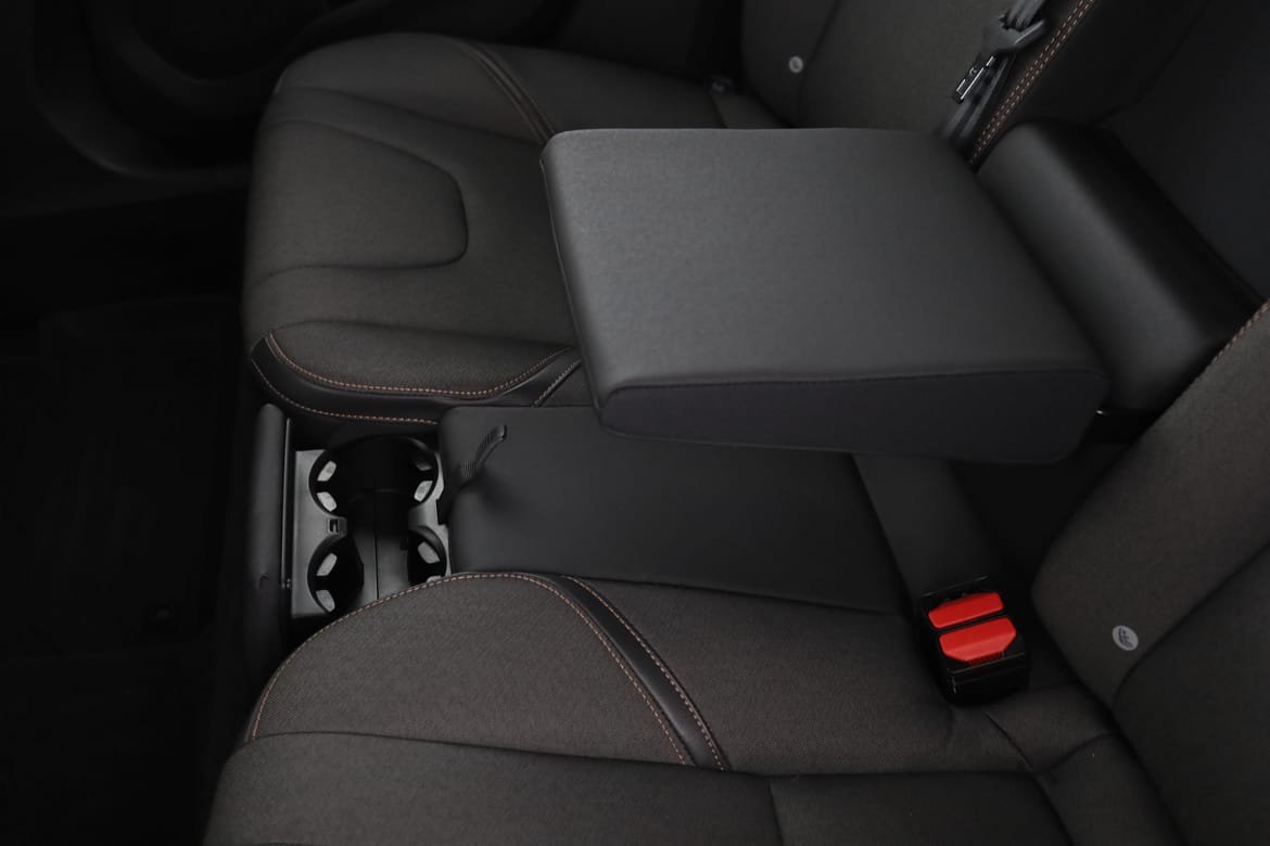 Vehicle Image 36