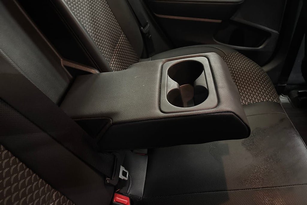 Vehicle Image 18