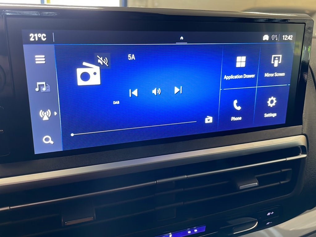 Vehicle Image 10