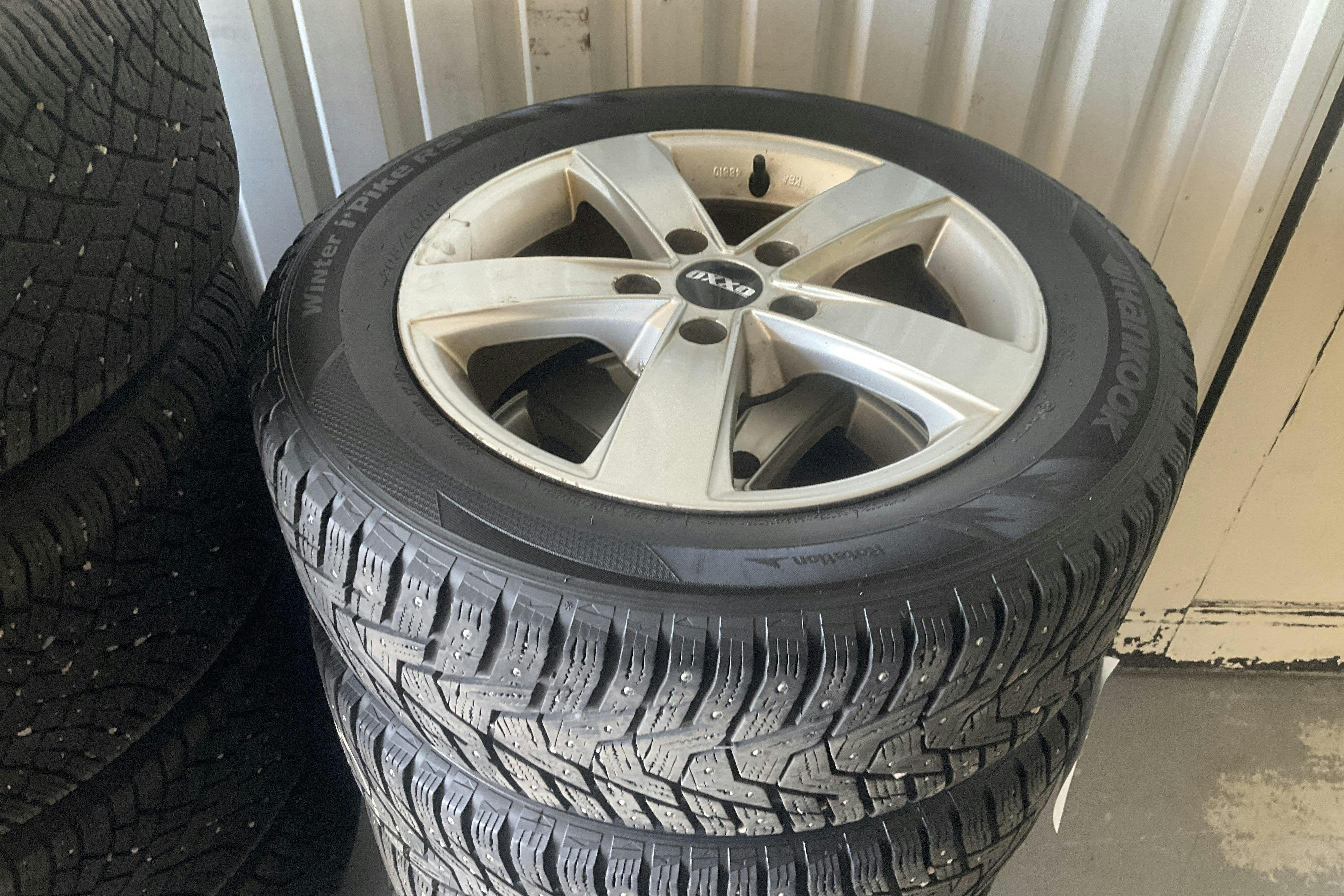 Vehicle Image 13