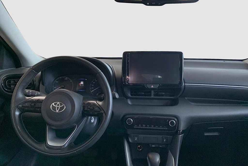 Vehicle Image 10