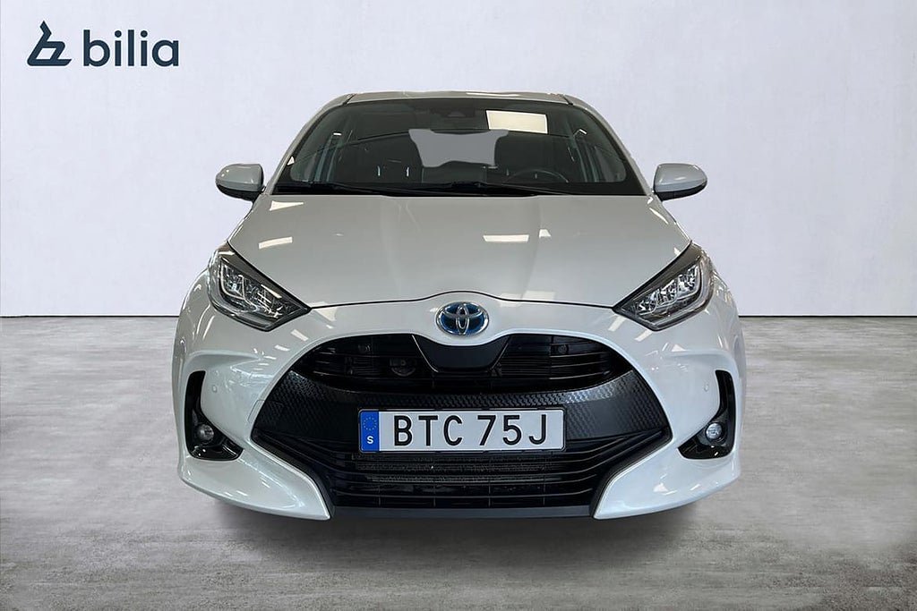 Vehicle Image 6