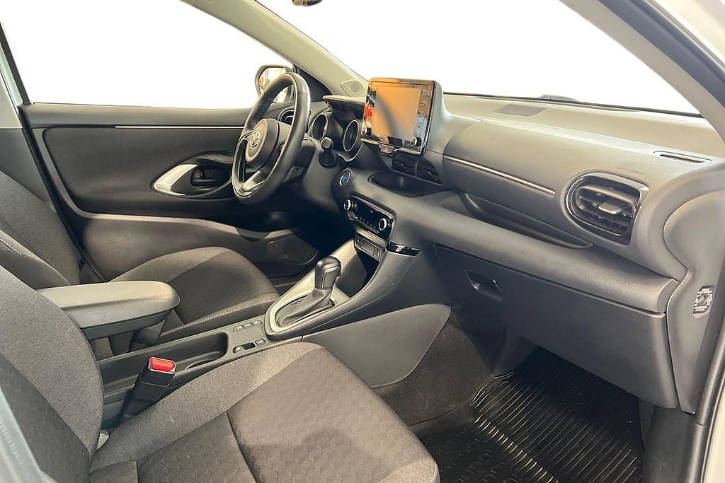 Vehicle Image 7